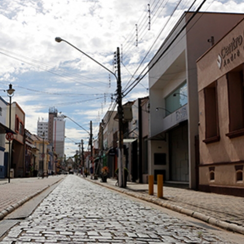 Rua José Lucas recebe intervenções da Prefeitura e Elektro