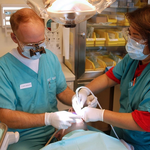 Implante dentário em diabéticos