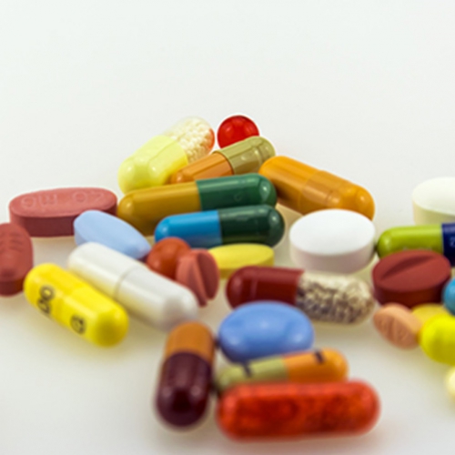 Os perigos de se automedicar