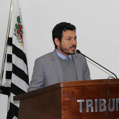 Faixa elevada de pedestres na Al. Lucas N. Garcez é comentada por Daniel Martini