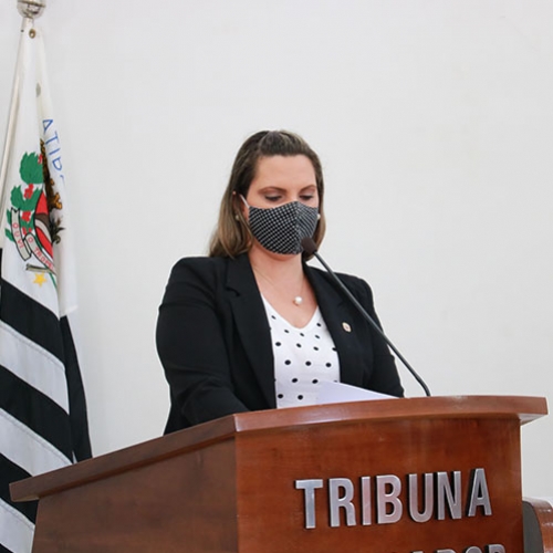 Roberta pede à Prefeitura a flexibilização de algumas atividades