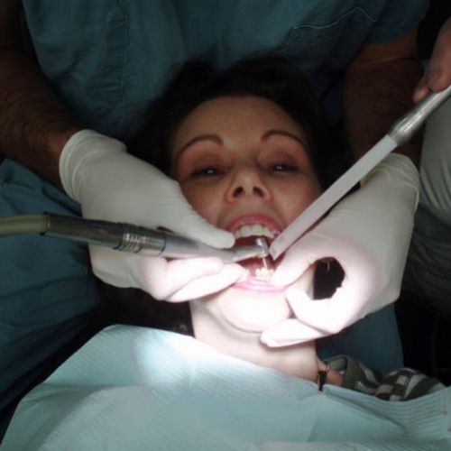 Sete sinais de que você precisa consultar um dentista